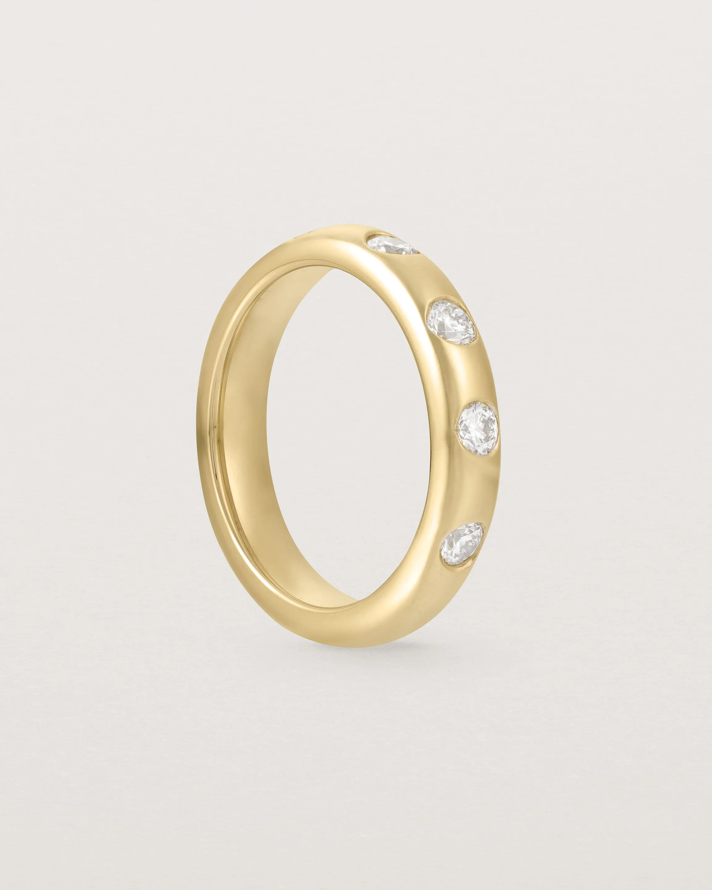 Bold Curve Ring | 4mm | Diamonds