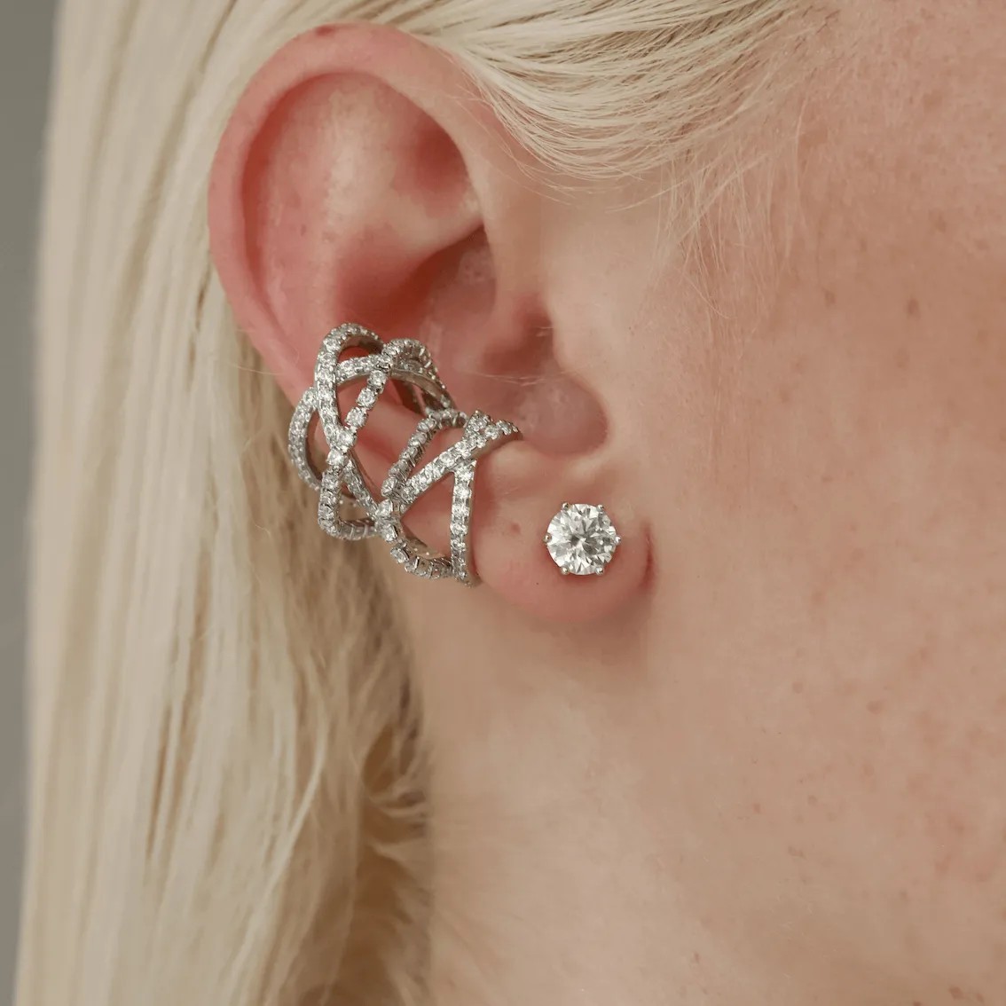 ENDLESS EAR CUFF