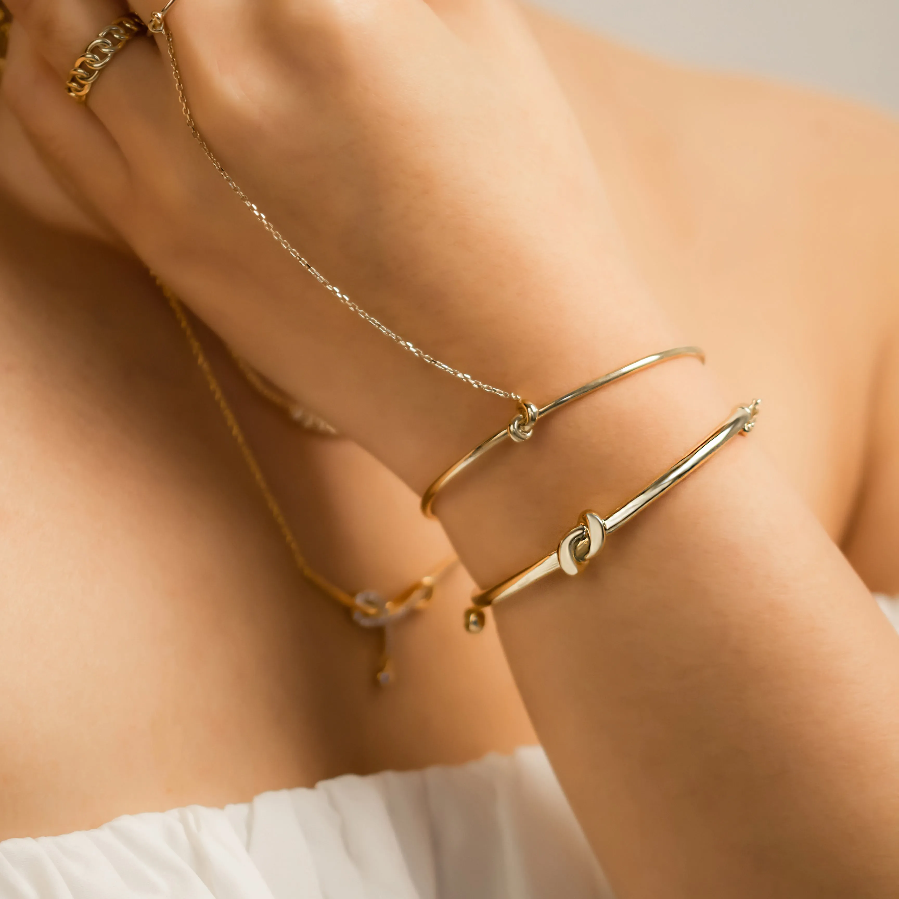 Knot Gold Bangle