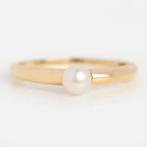 Solid Gold Bold Pearl Ring