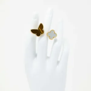 Van Cleef & Arpels Between the Finger Ring 48